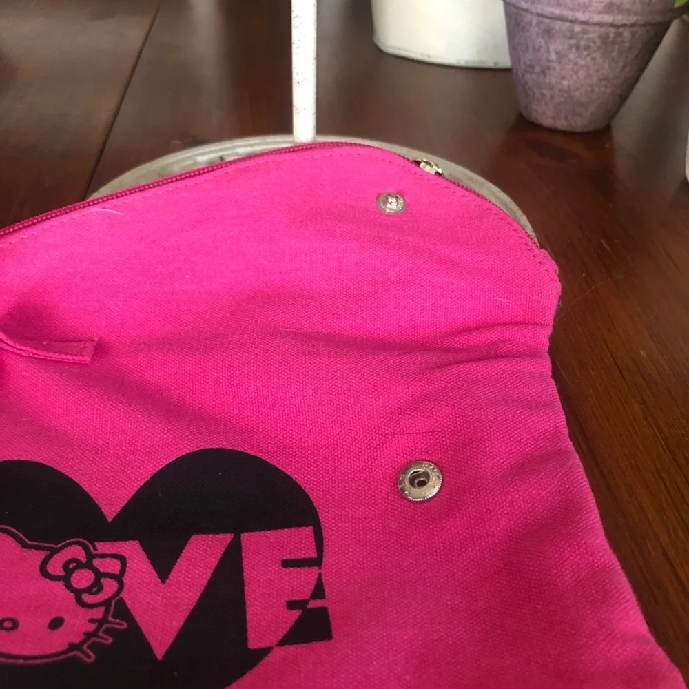 Hello Kitty wristlet